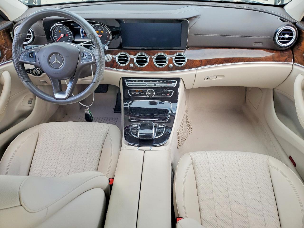 2017 MERCEDES-BENZ E 300 photo 8