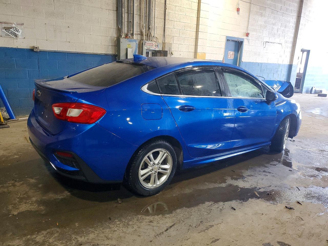 2016 CHEVROLET CRUZE LT photo 3