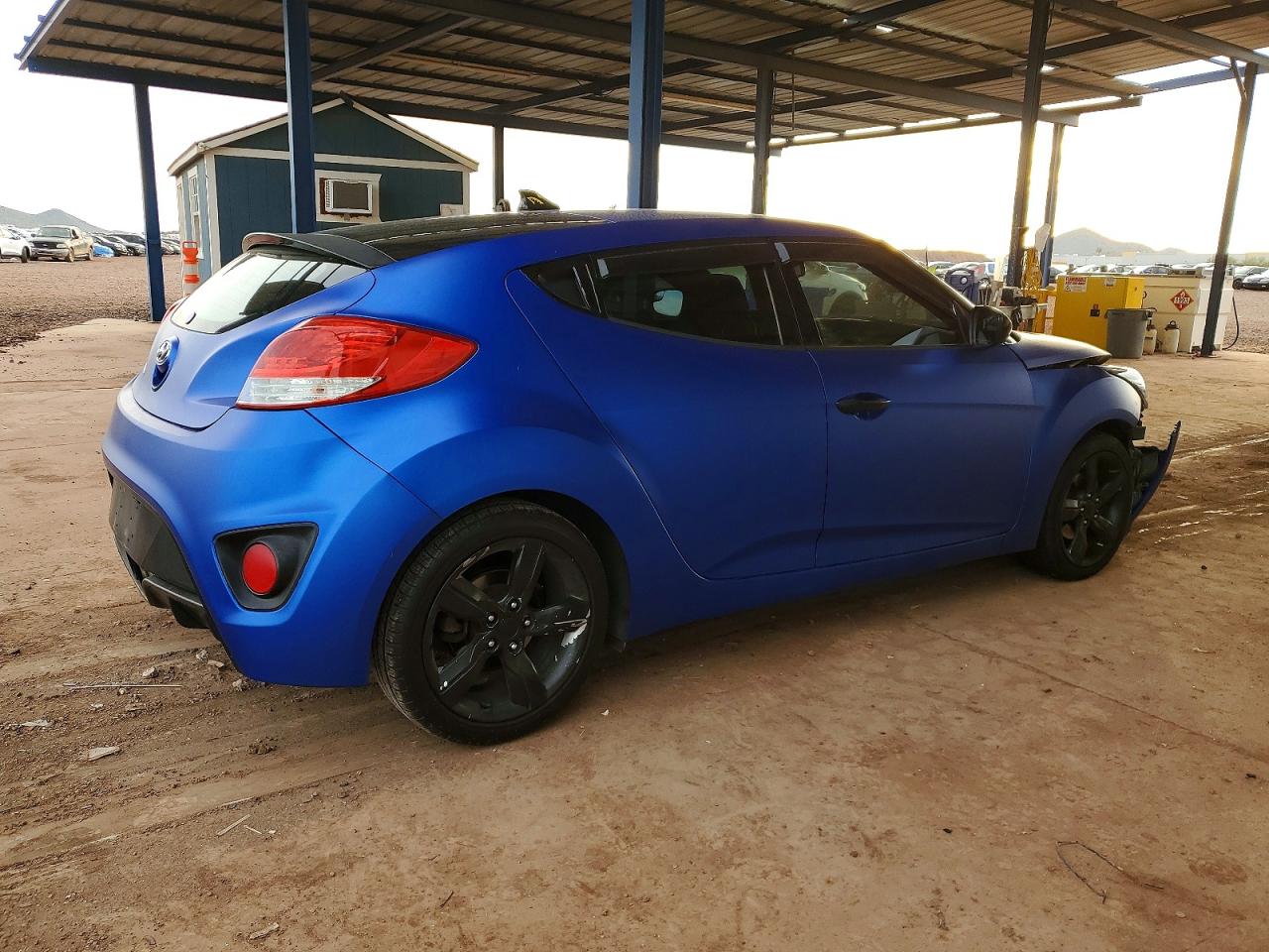 2013 HYUNDAI VELOSTER photo 3
