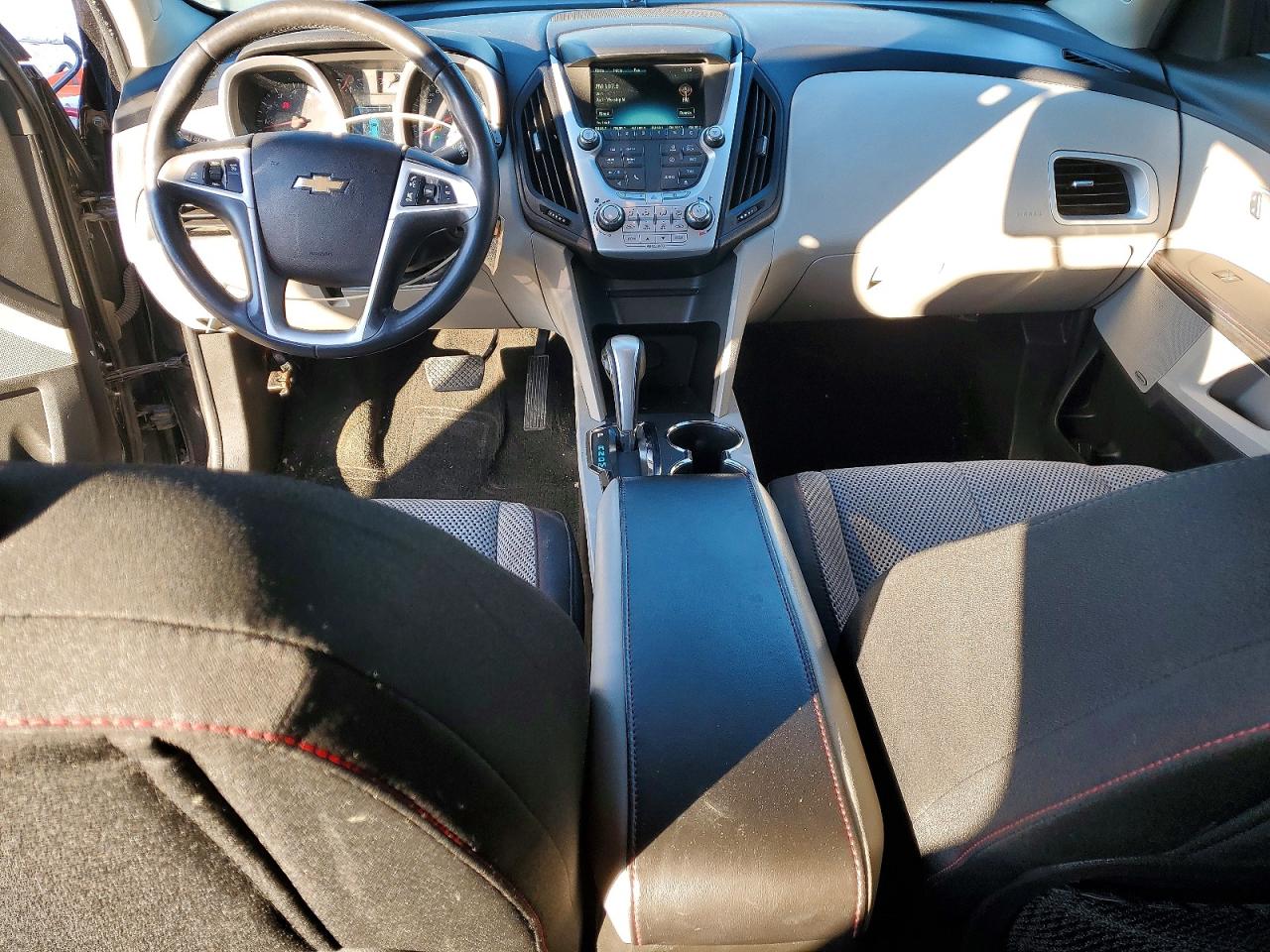 2015 CHEVROLET EQUINOX LT photo 8