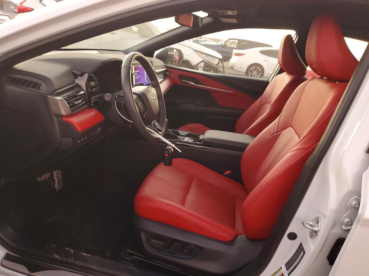 2025 TOYOTA CAMRY XSE photo 7