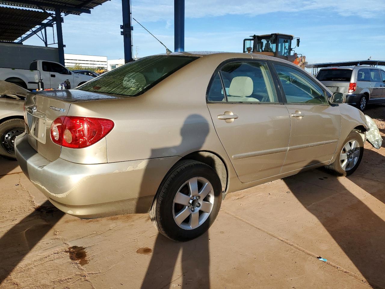 2005 TOYOTA COROLLA CE photo 3