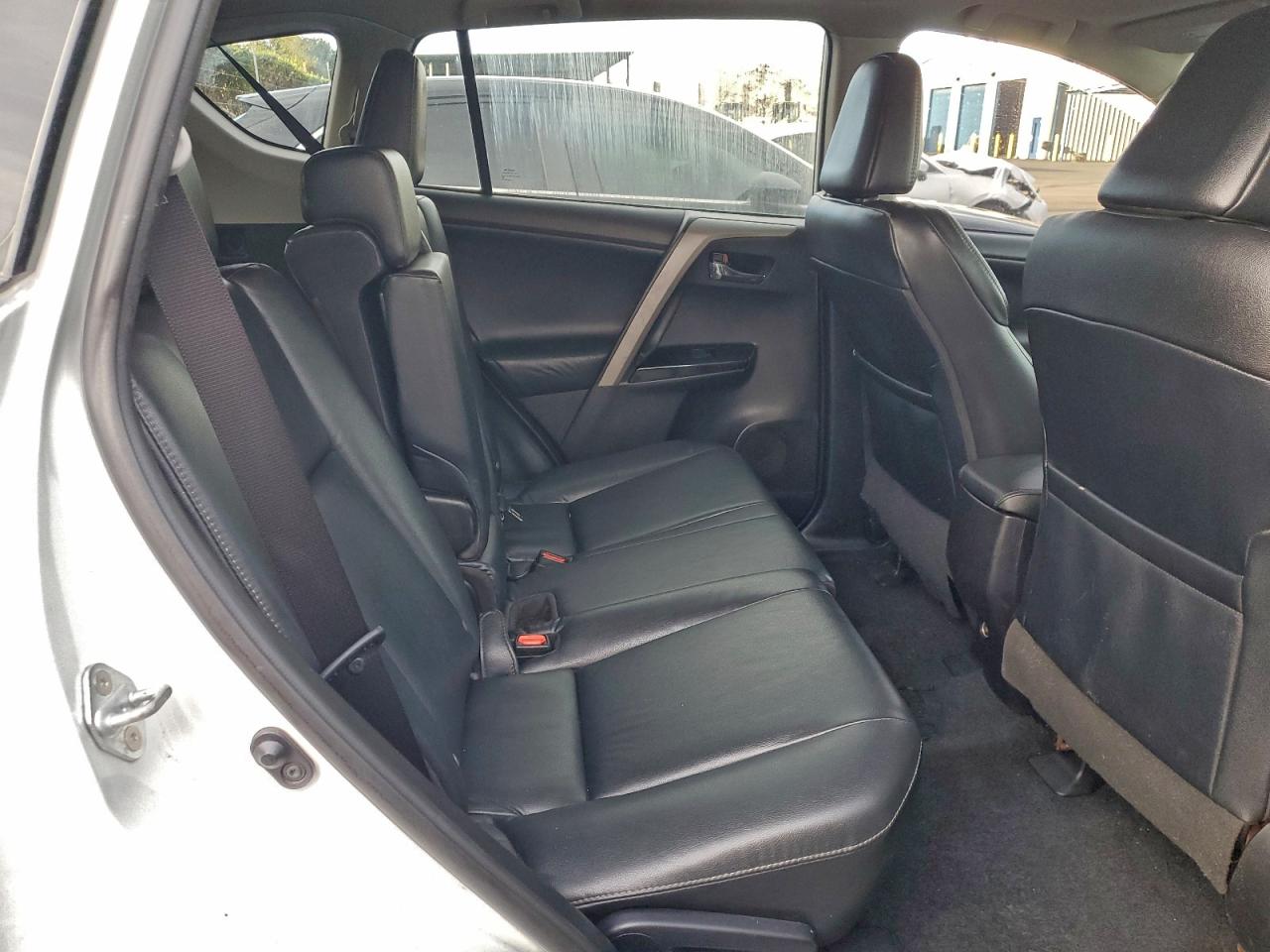 2017 TOYOTA RAV4 LIMITED photo 11