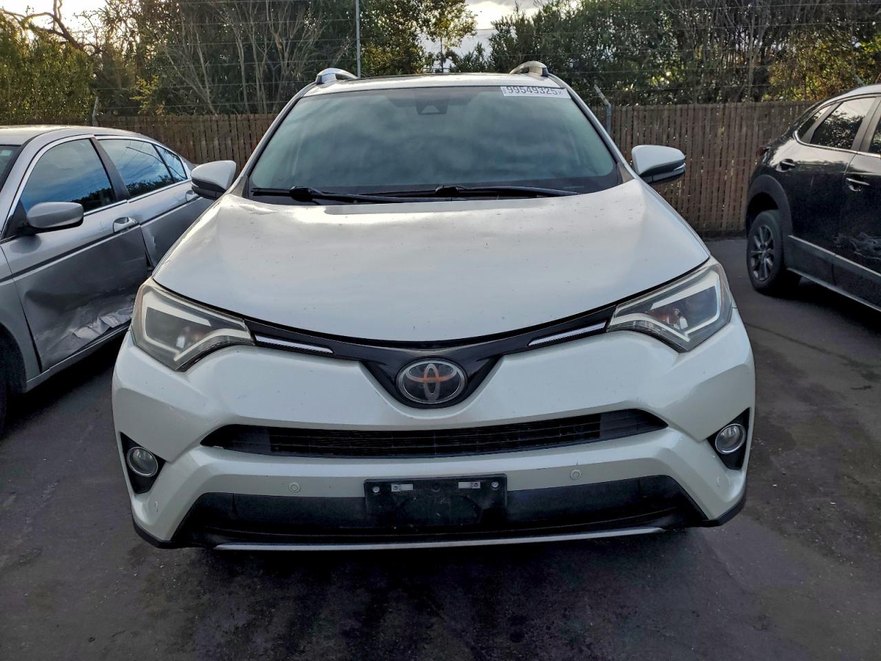 2017 TOYOTA RAV4 LIMITED photo 5