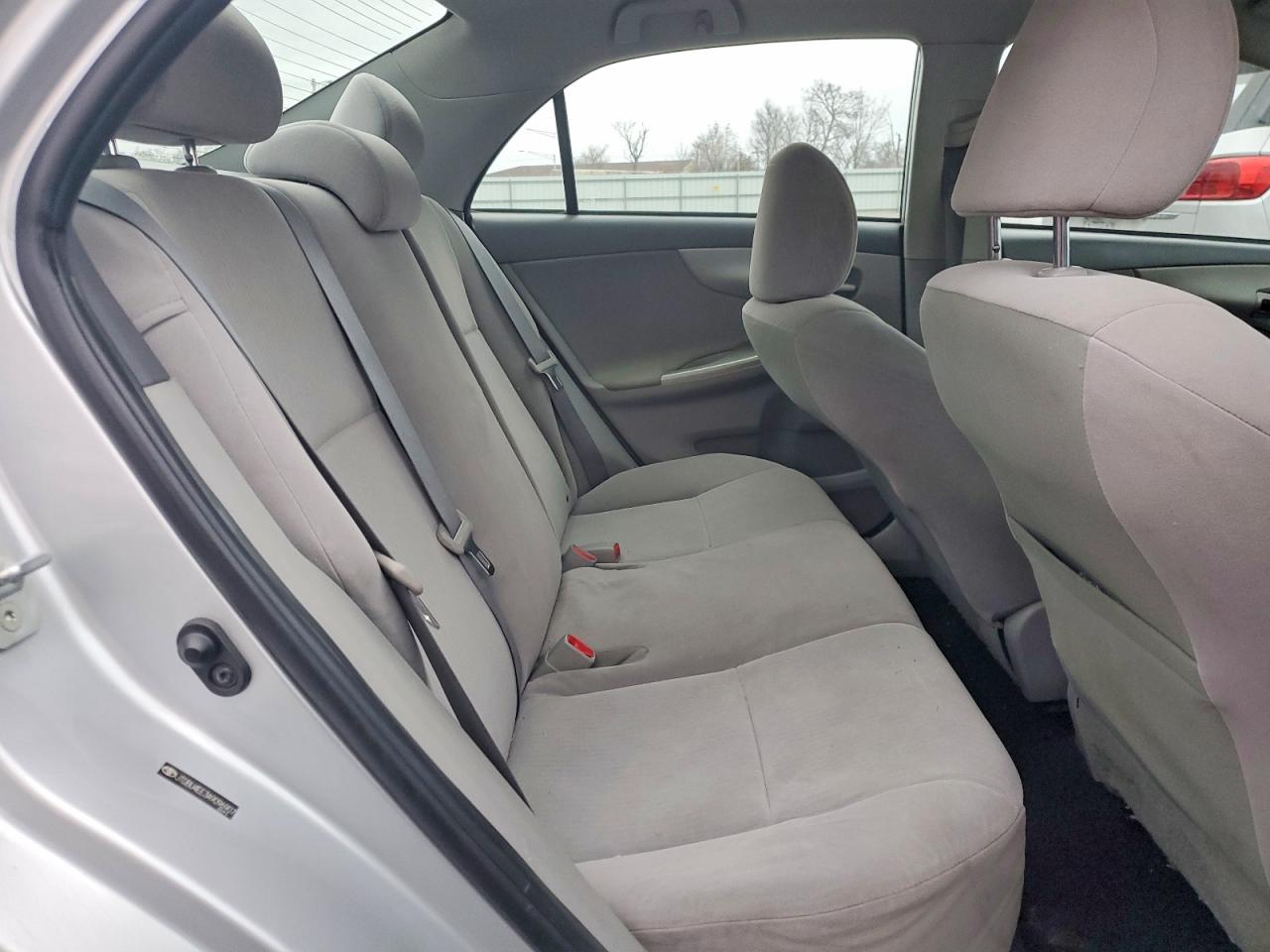2010 TOYOTA COROLLA BASE photo 10