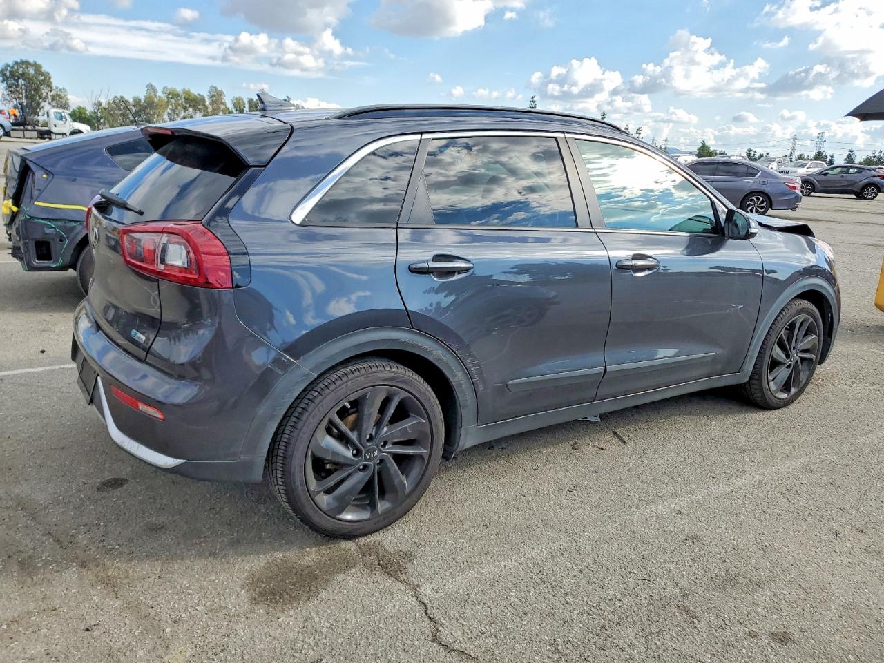 2019 KIA NIRO EX photo 3