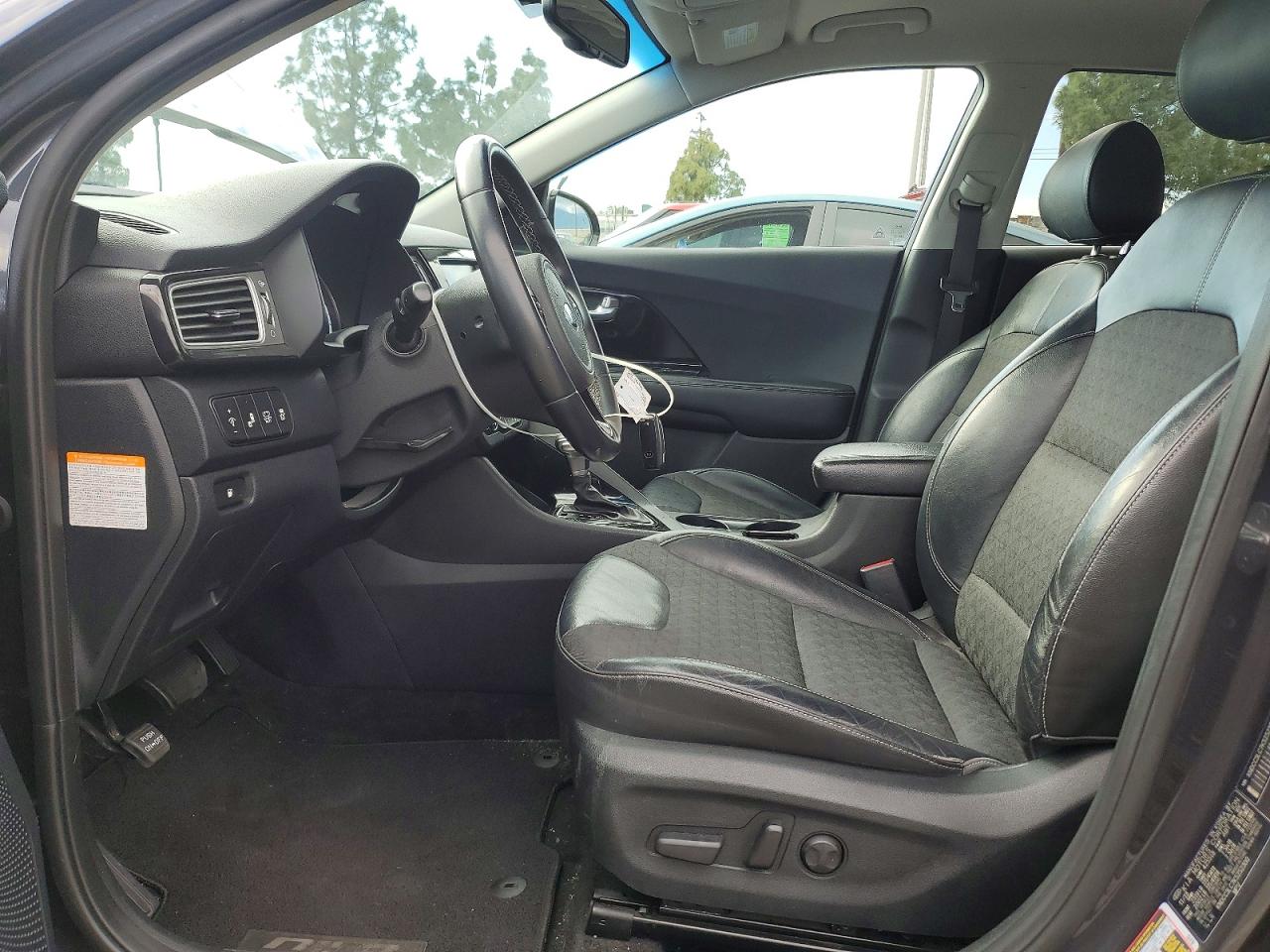 2019 KIA NIRO EX photo 7