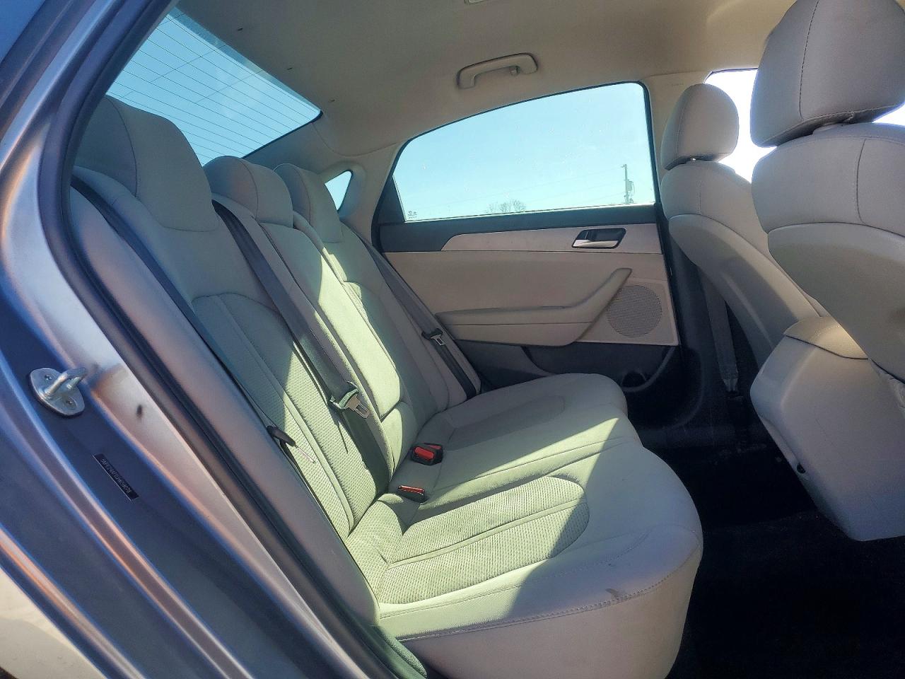 2018 HYUNDAI SONATA SE photo 10