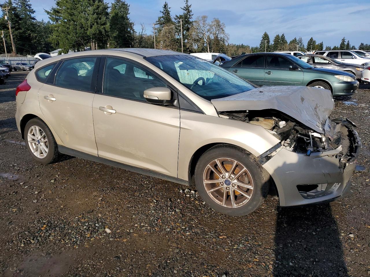 2017 FORD FOCUS SE photo 7