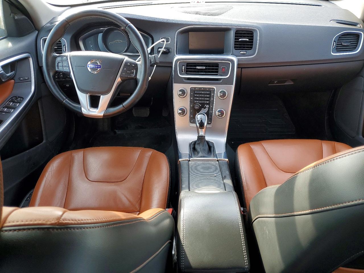 2017 VOLVO S60 PREMIER photo 8