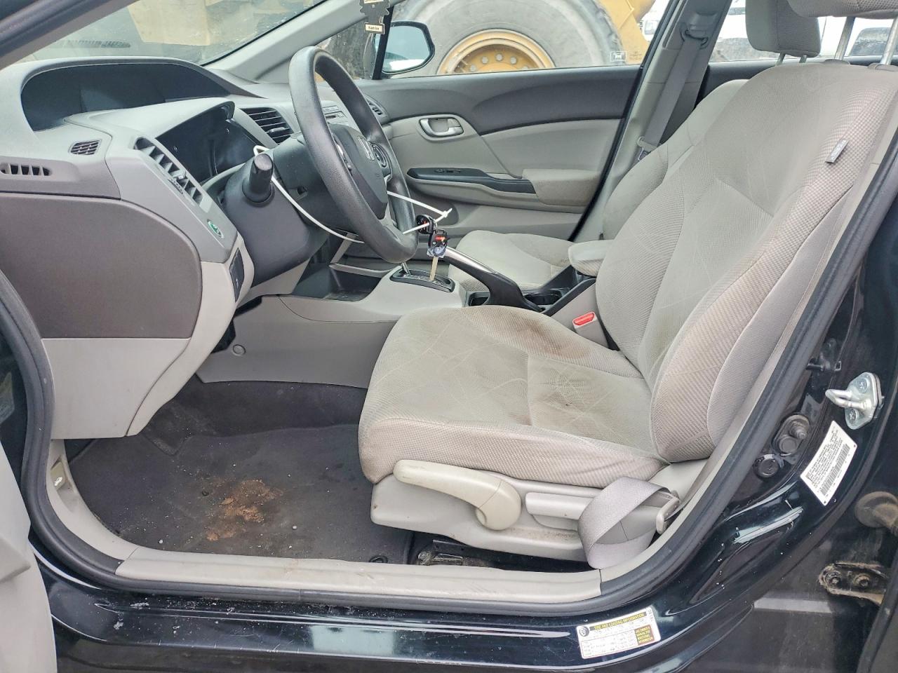 2012 HONDA CIVIC LX photo 7