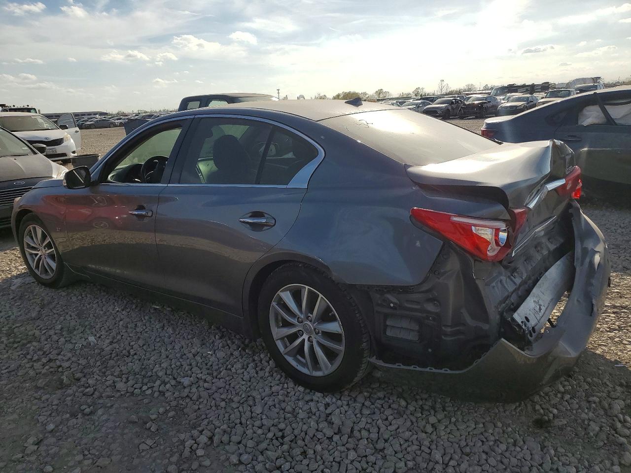 2015 INFINITI Q50 BASE photo 2