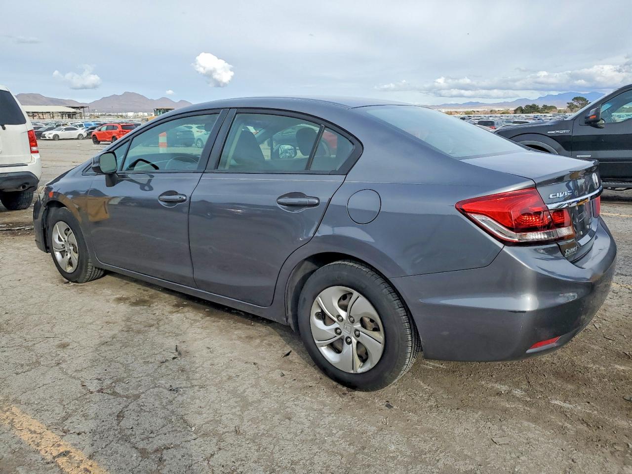 2013 HONDA CIVIC LX photo 2