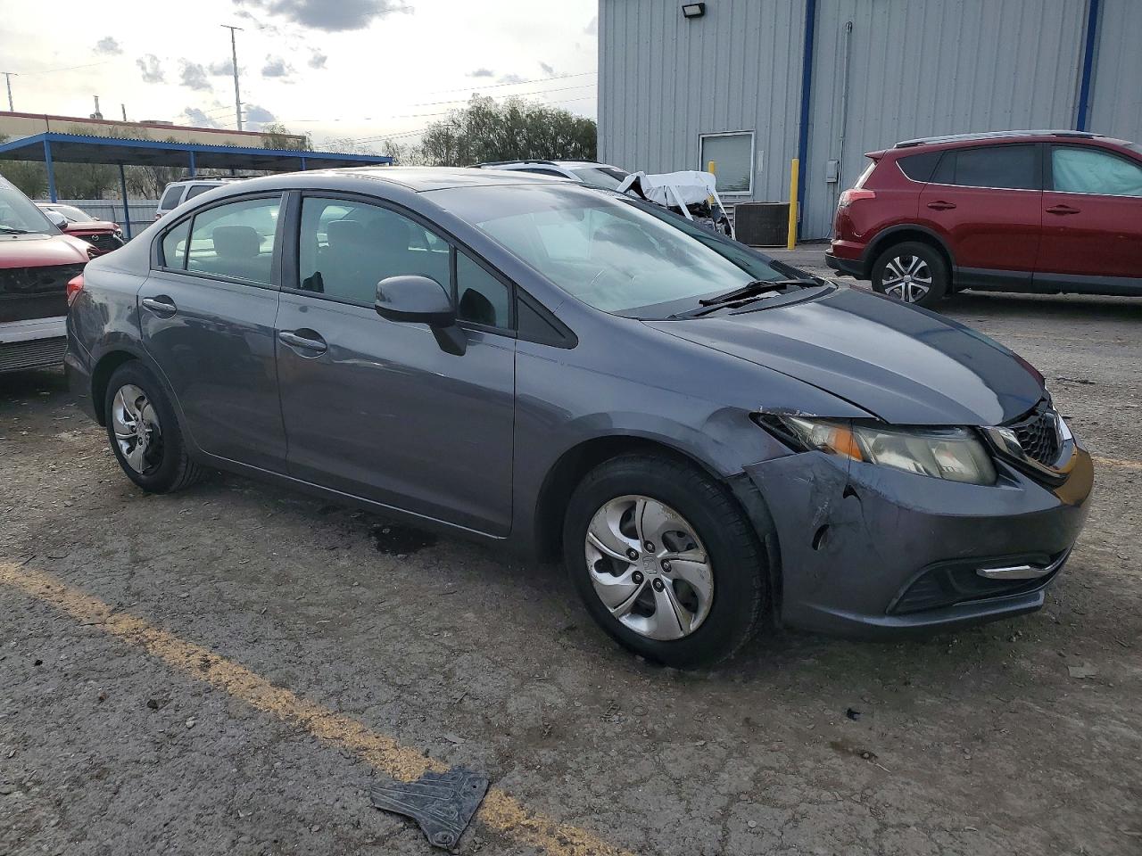 2013 HONDA CIVIC LX photo 4