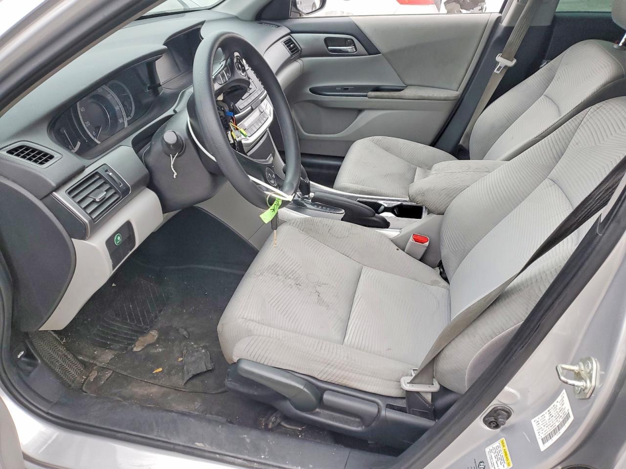 2015 HONDA ACCORD LX photo 13