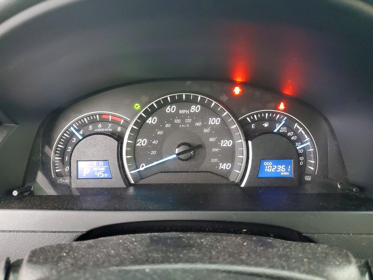 2014 TOYOTA CAMRY photo 9
