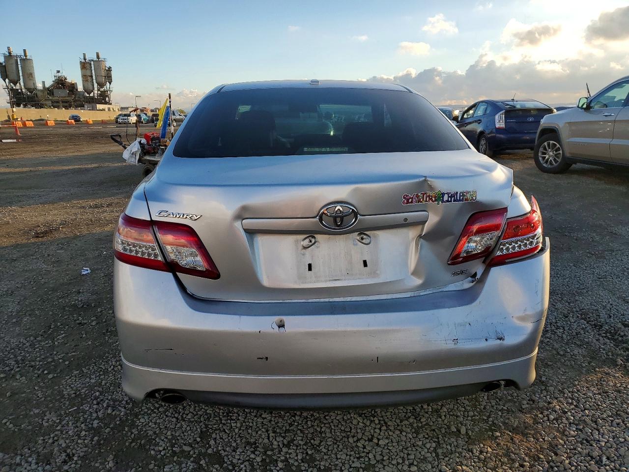 2011 TOYOTA CAMRY BASE photo 16