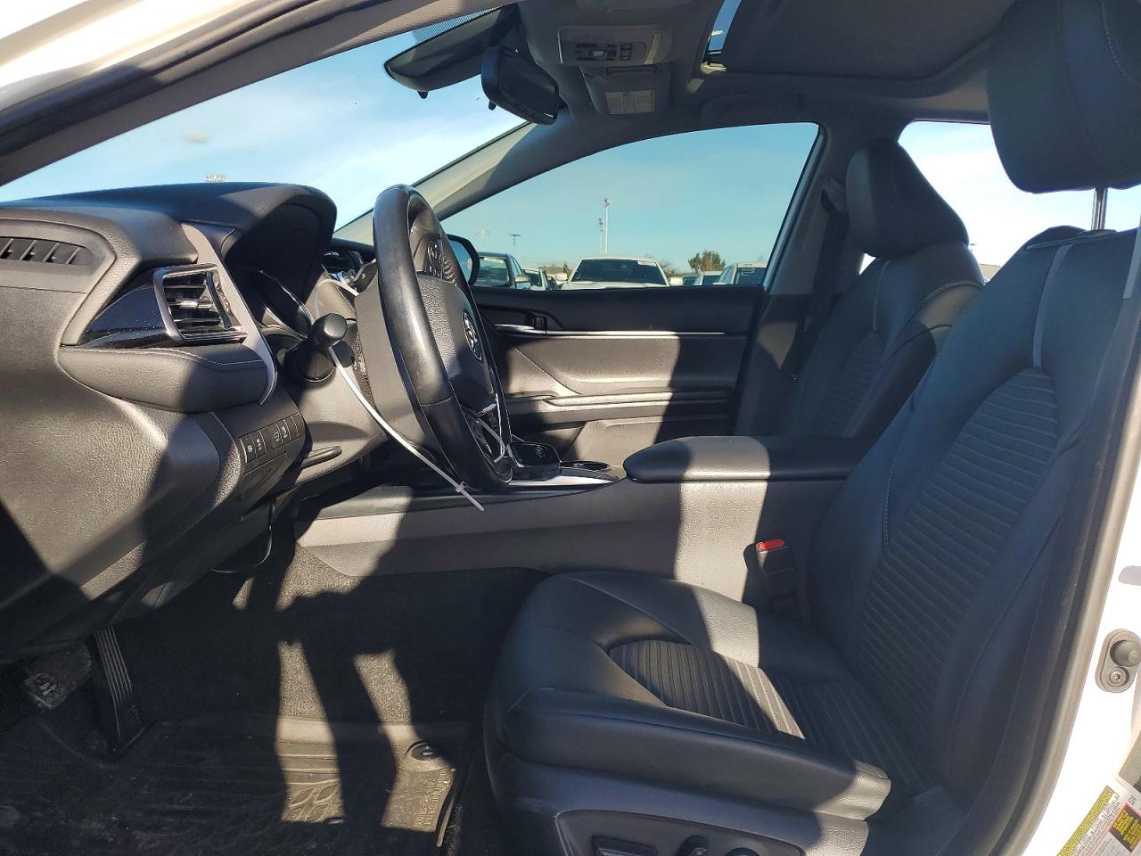 2019 TOYOTA CAMRY L photo 7