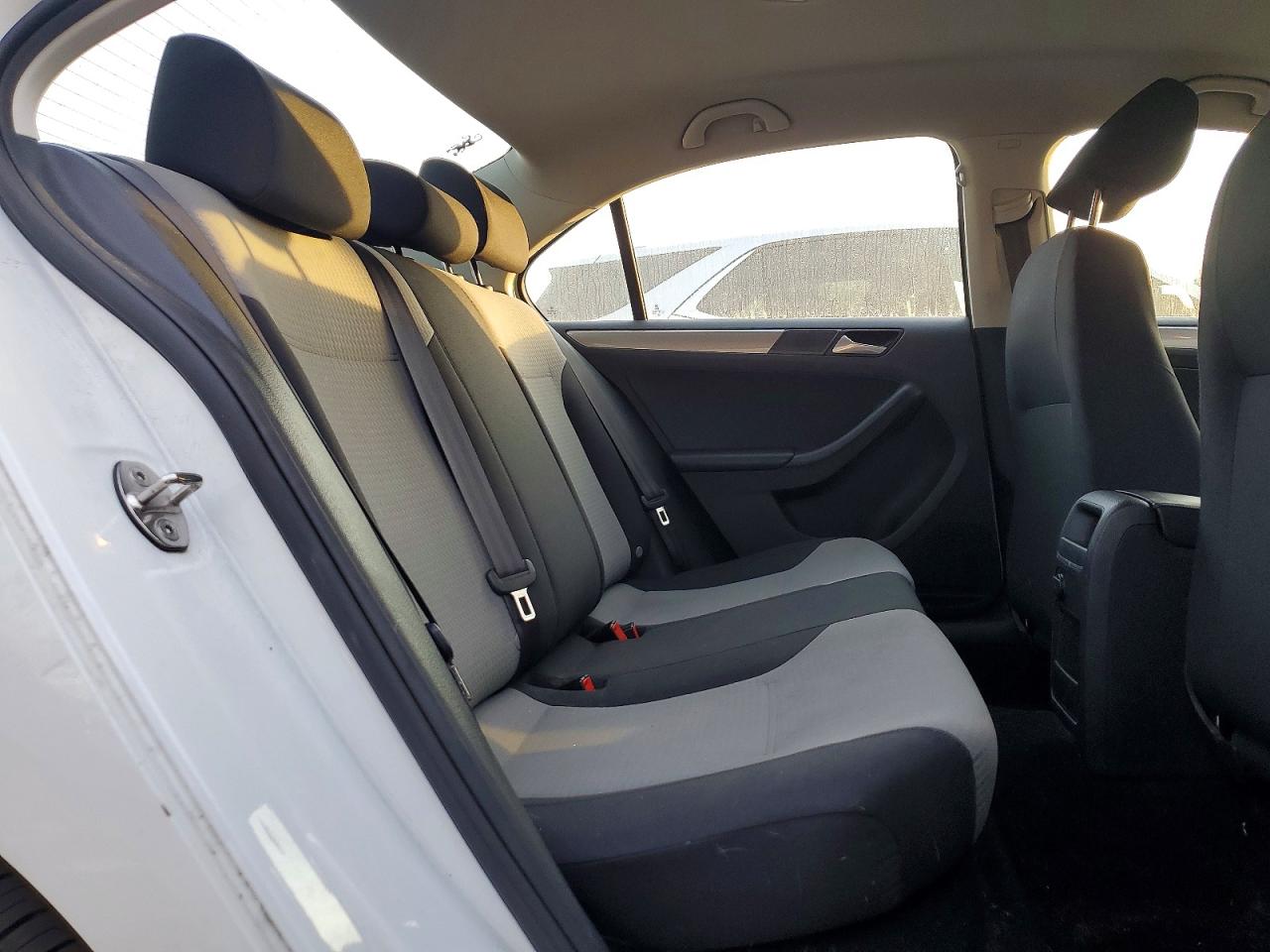 2017 VOLKSWAGEN JETTA S photo 10