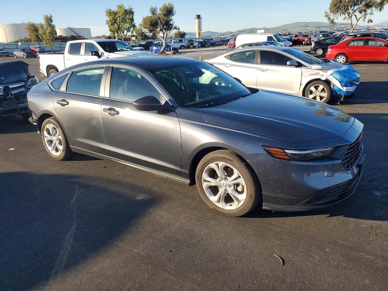 2024 HONDA ACCORD LX photo 4