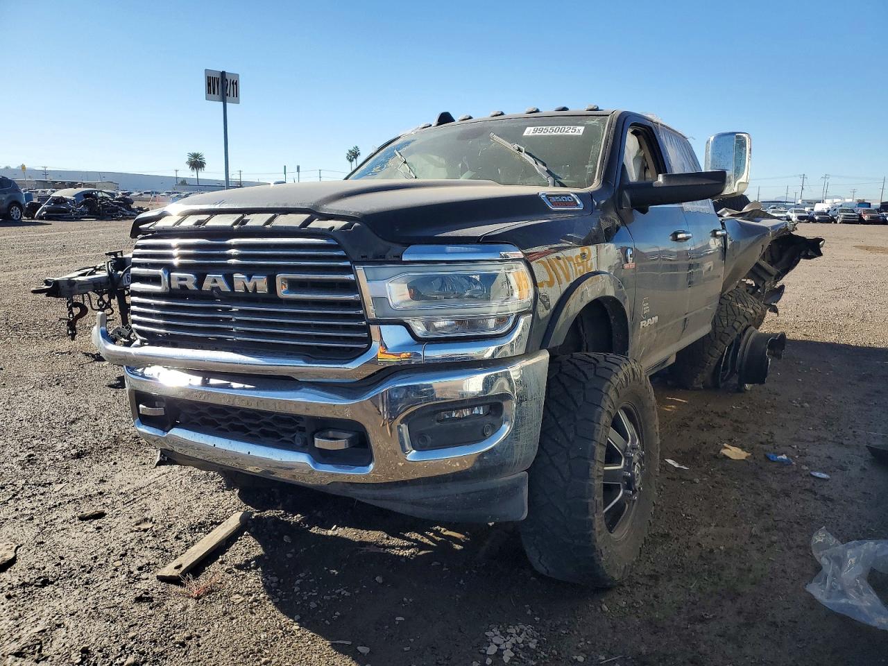 2019 RAM 3500 LARAMIE photo 2