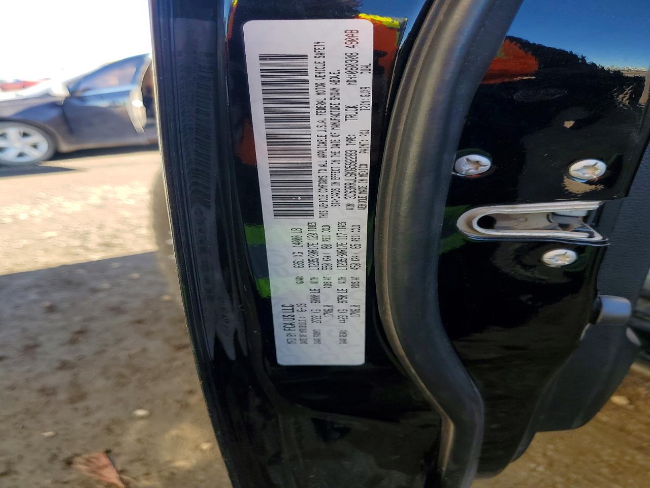 2019 RAM 3500 LARAMIE photo 10