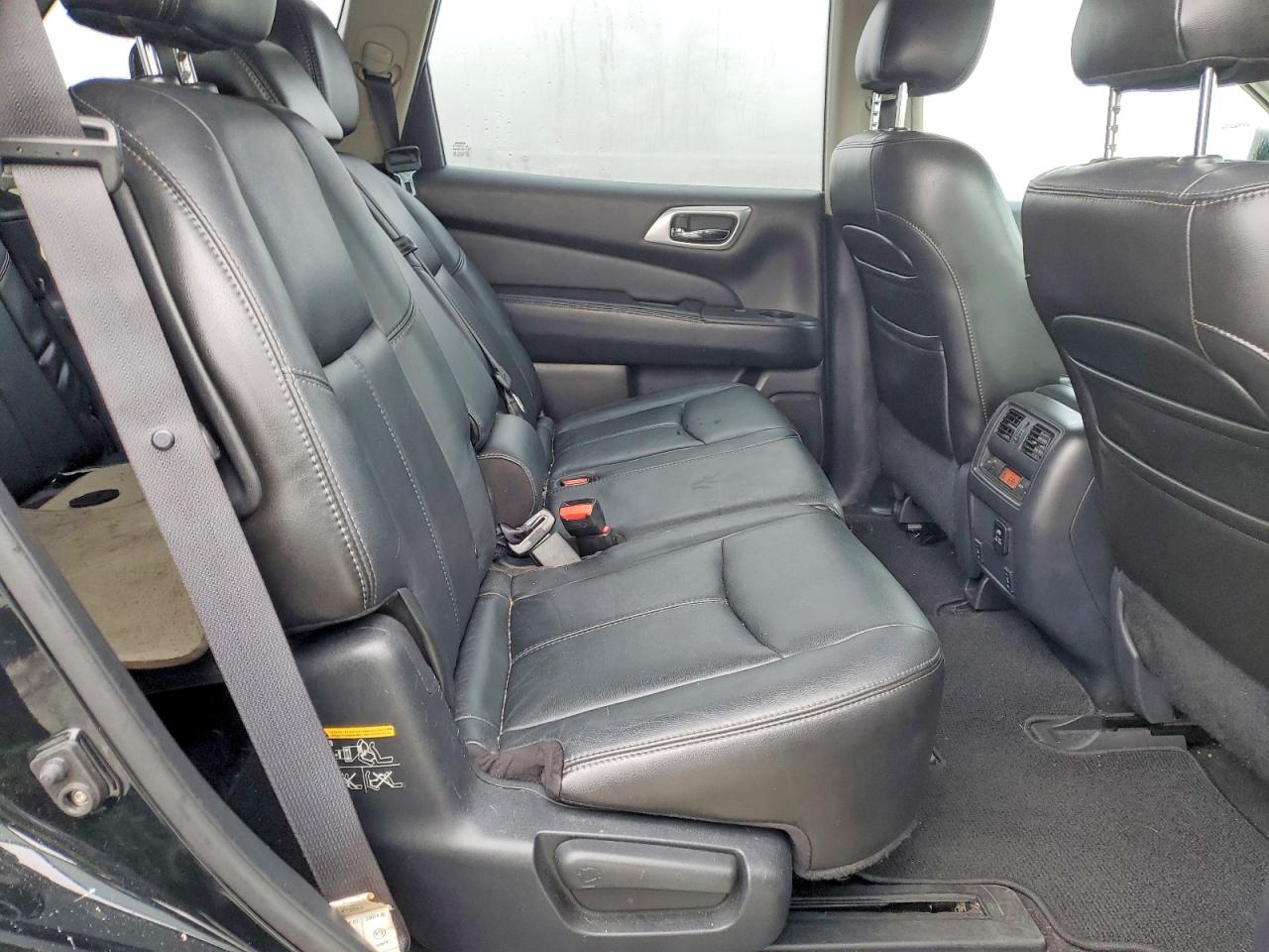 2013 NISSAN PATHFINDER S photo 11