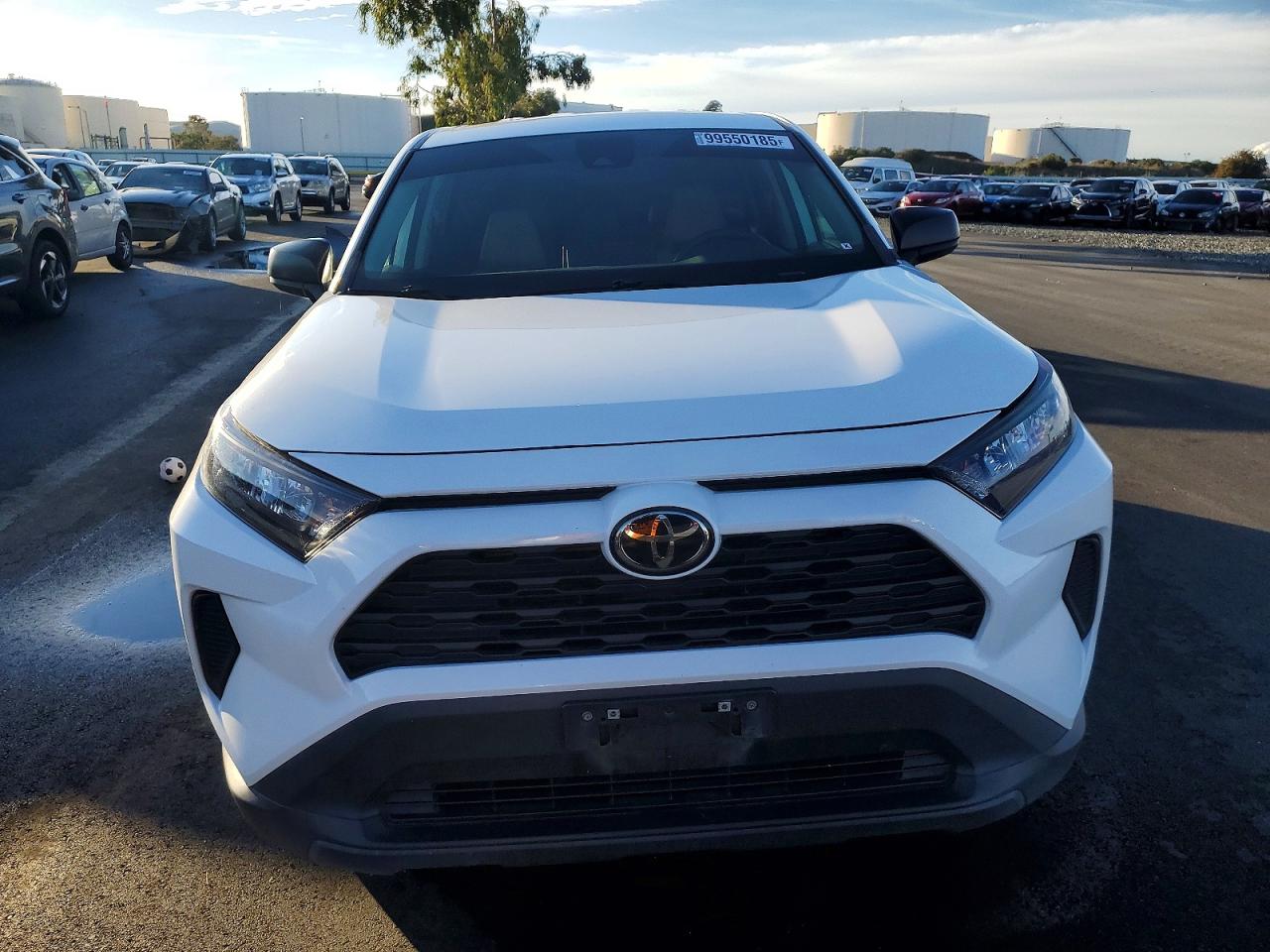 2022 TOYOTA RAV4 LE photo 9