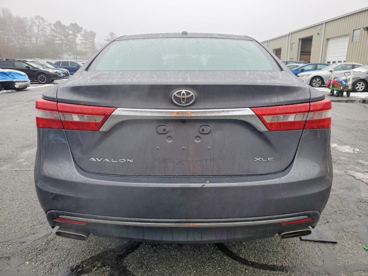2016 TOYOTA AVALON XLE photo 6