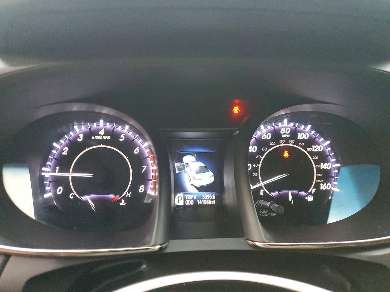 2016 TOYOTA AVALON XLE photo 9
