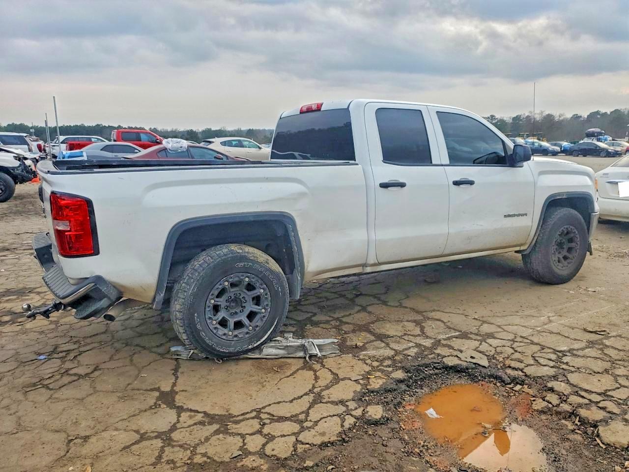 2015 GMC SIERRA C1500 photo 3