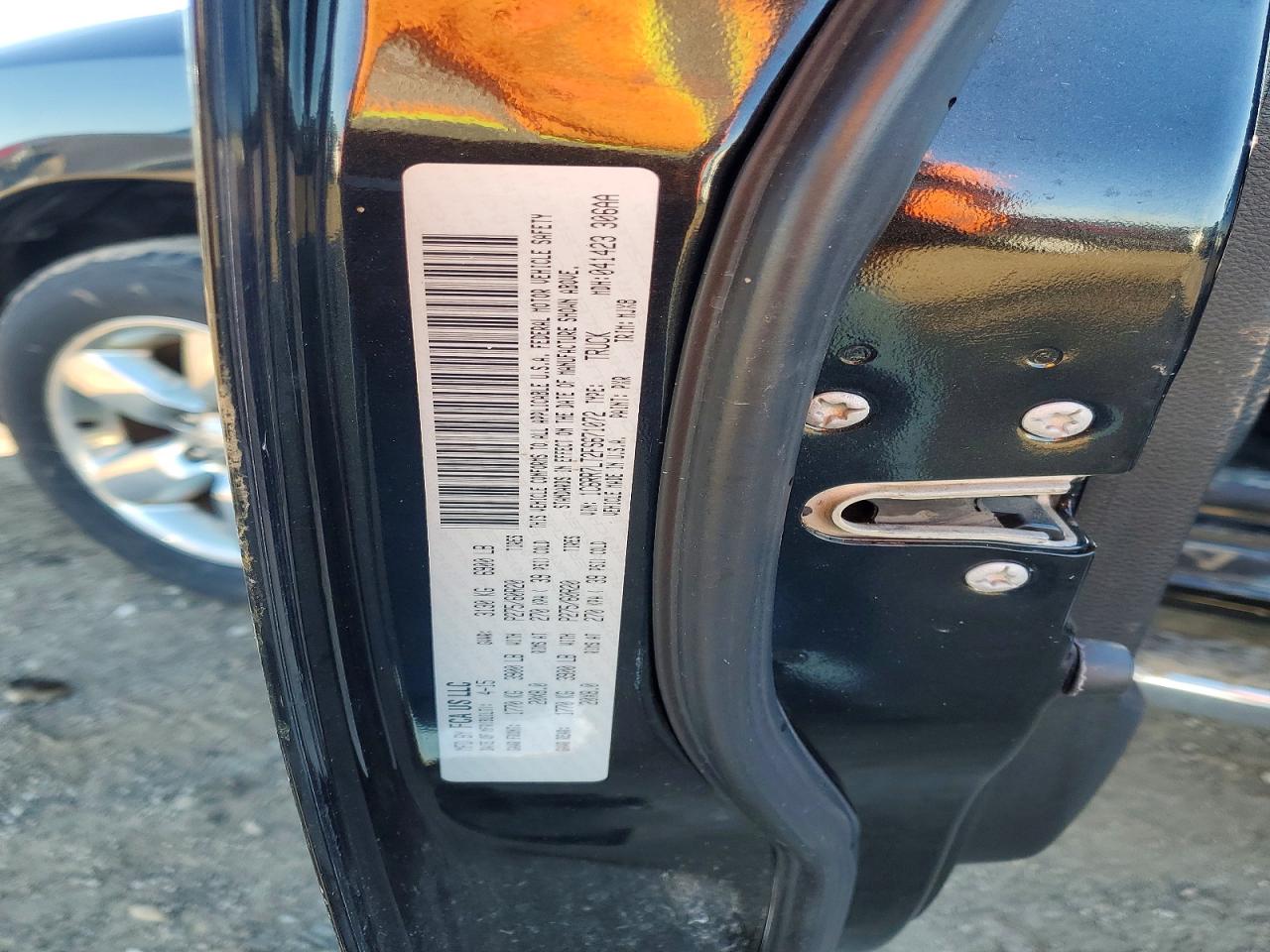 2015 RAM 1500 SLT photo 12
