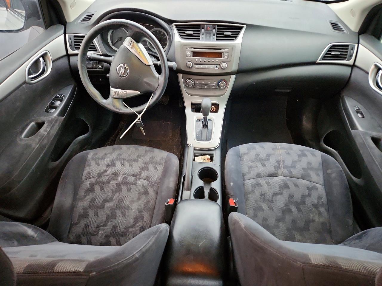 2013 NISSAN SENTRA S photo 8