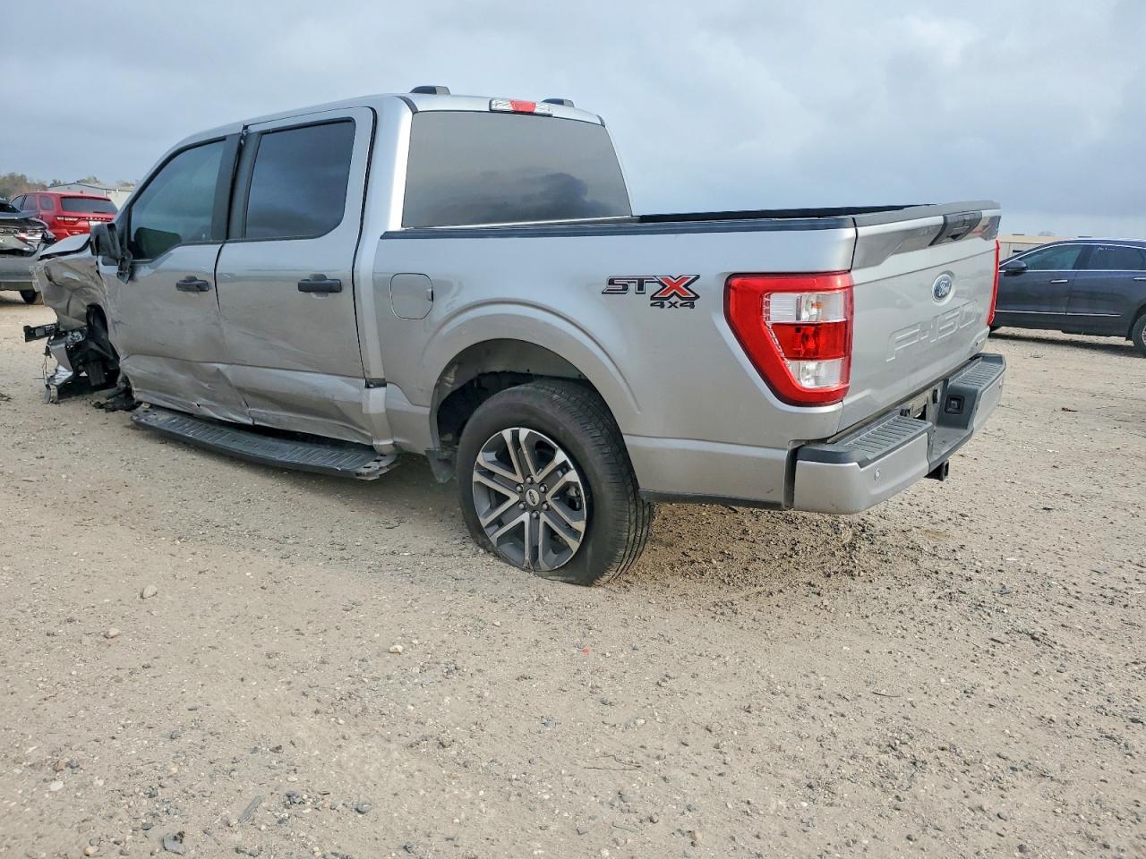2022 FORD F150 SUPERCREW photo 2