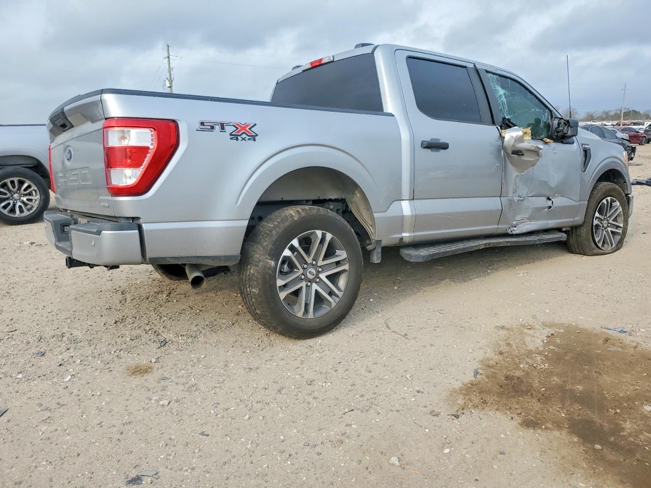 2022 FORD F150 SUPERCREW photo 3