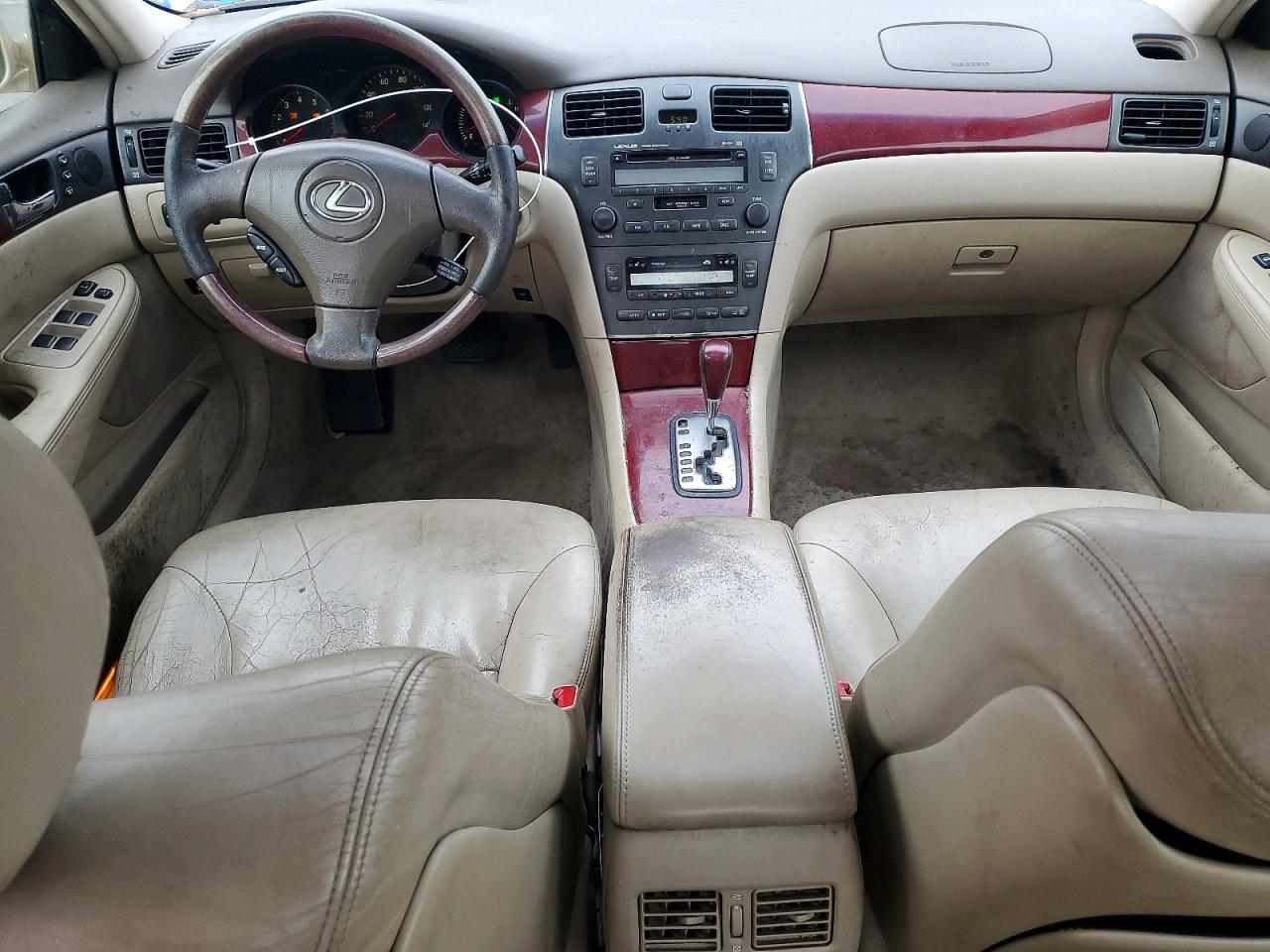2002 LEXUS ES 300 photo 8