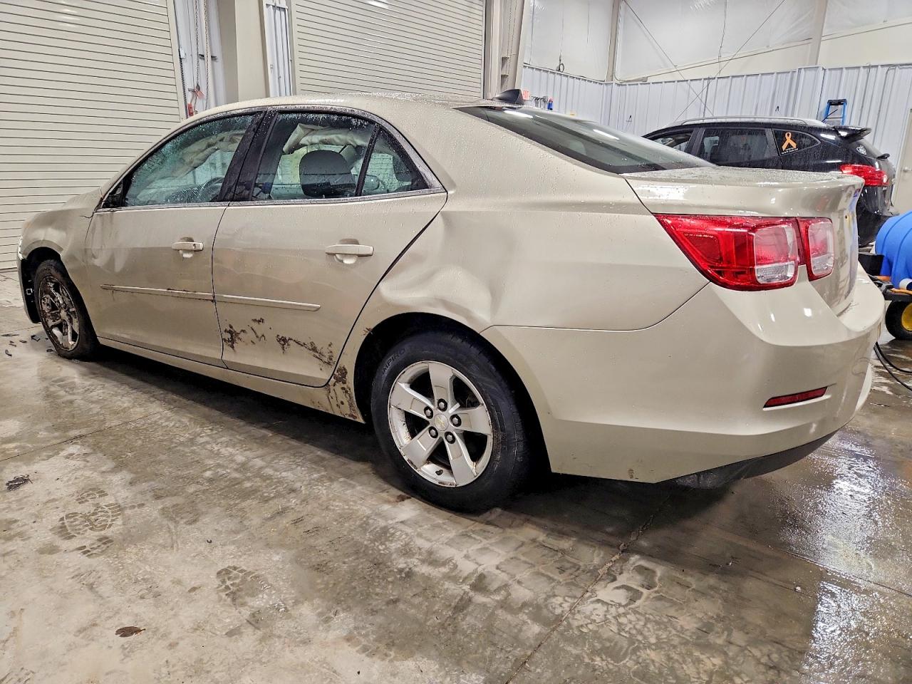 2013 CHEVROLET MALIBU LS photo 2