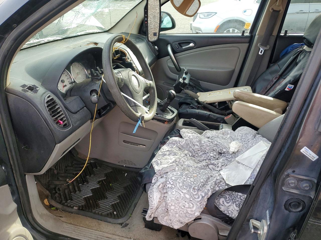 2006 SATURN VUE photo 7