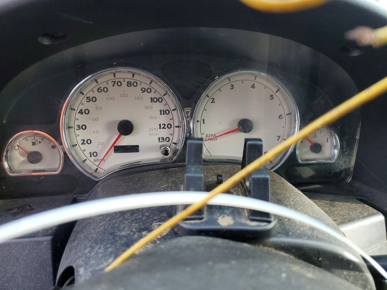 2006 SATURN VUE photo 9