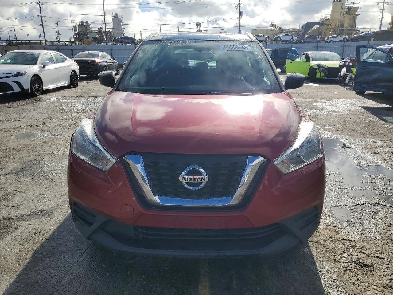 2019 NISSAN KICKS S photo 5