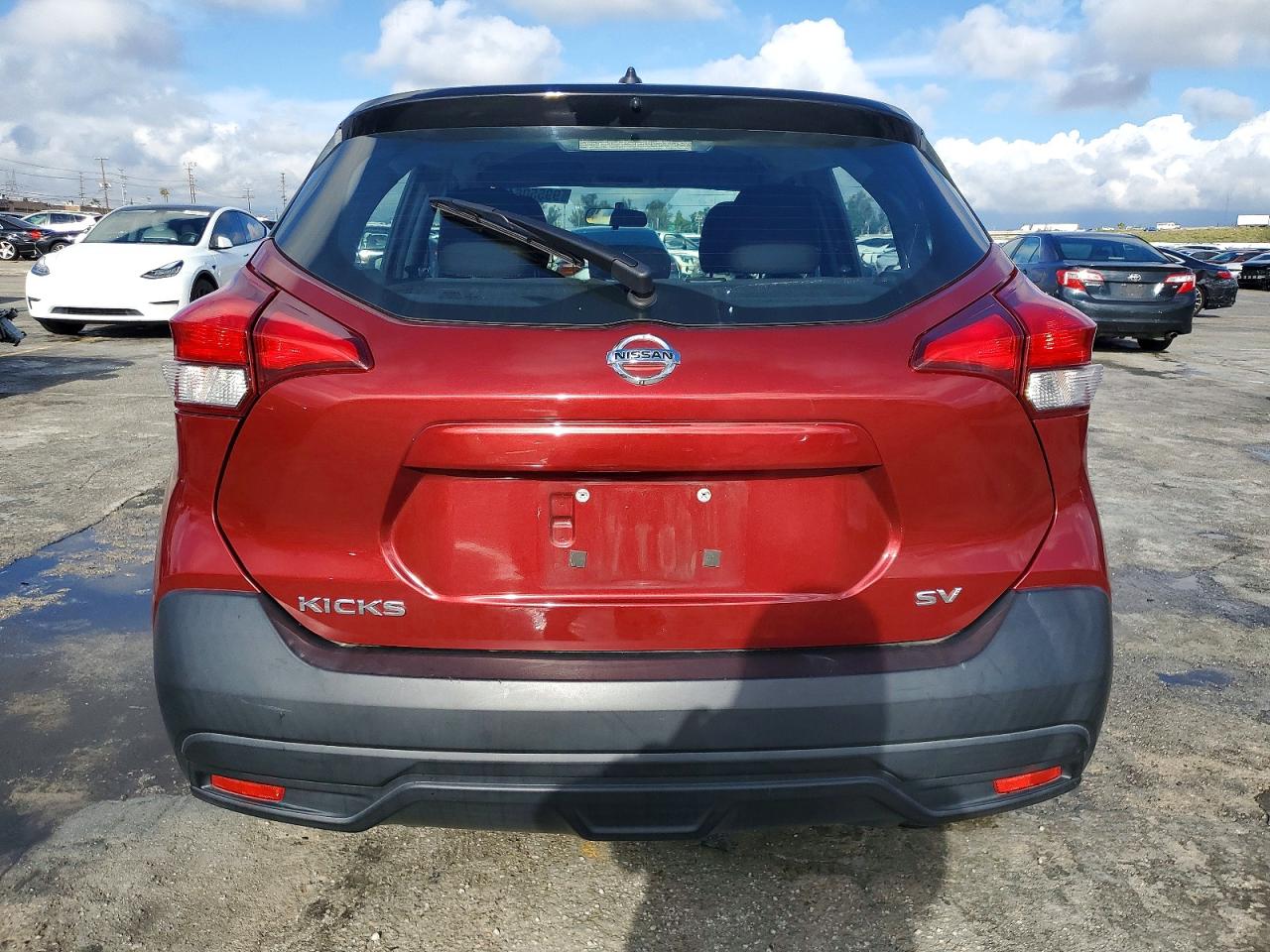 2019 NISSAN KICKS S photo 6