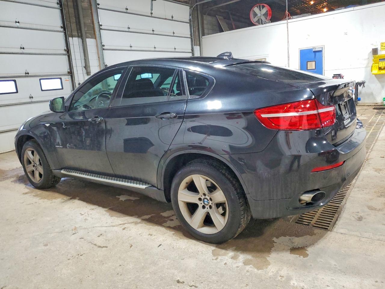 2014 BMW X6 XDRIVE35I photo 2