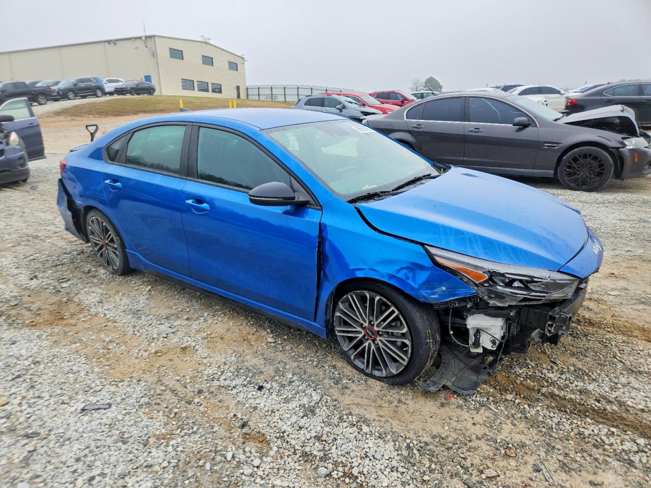 2023 KIA FORTE GT photo 4