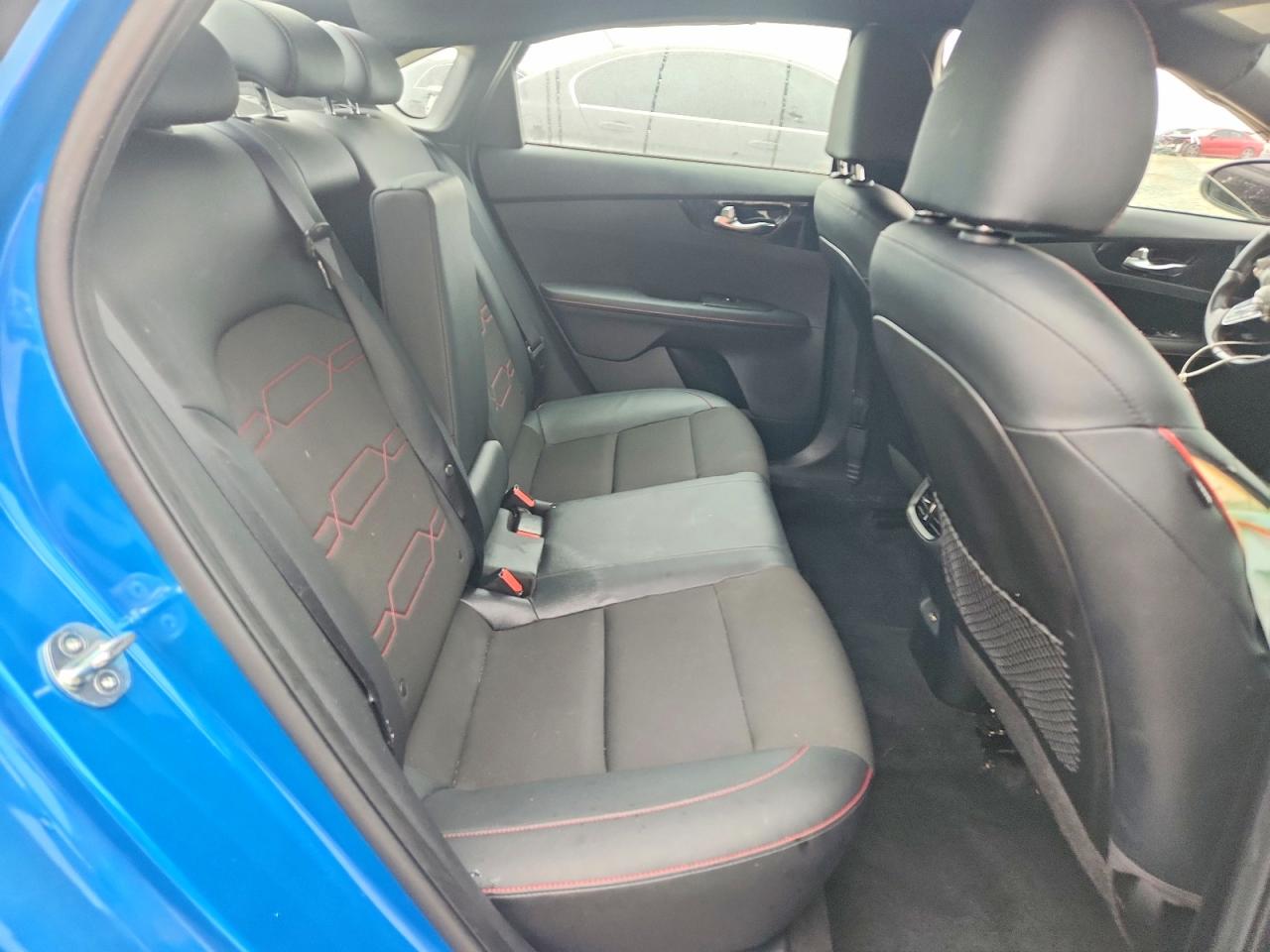 2023 KIA FORTE GT photo 10
