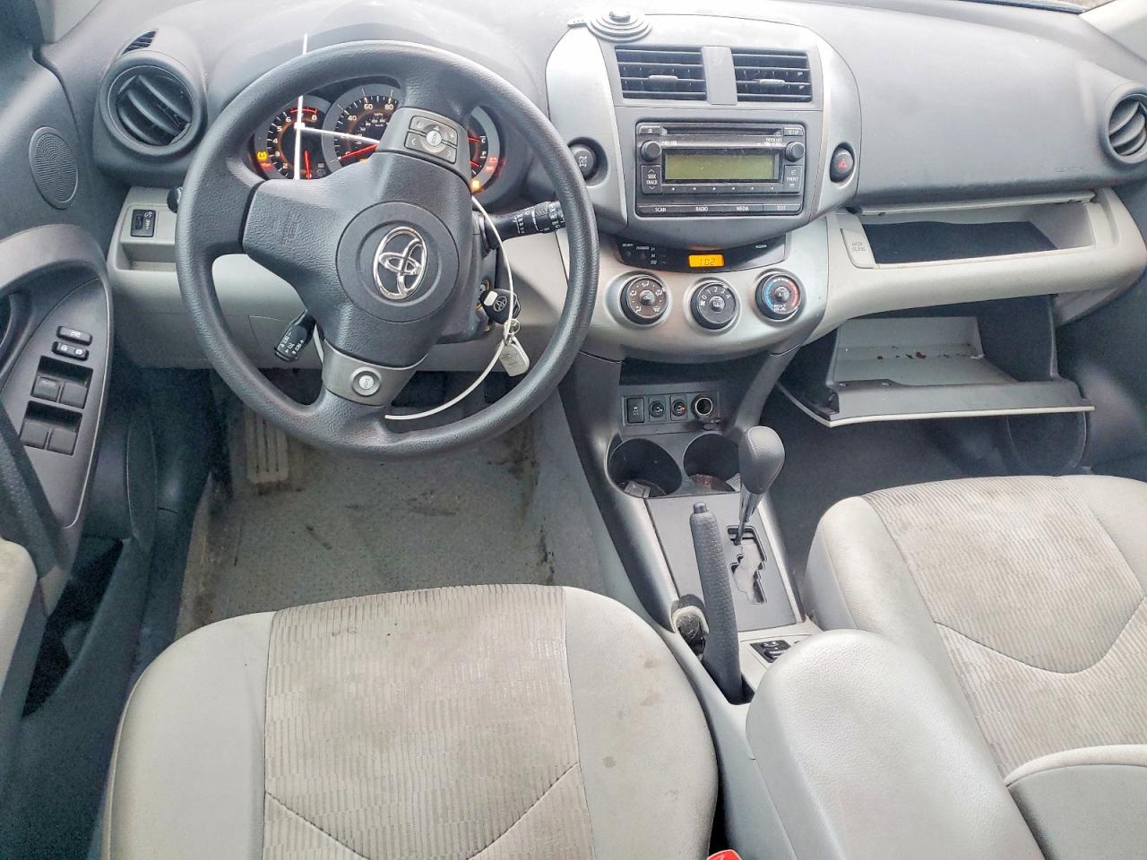 2012 TOYOTA RAV4 photo 8