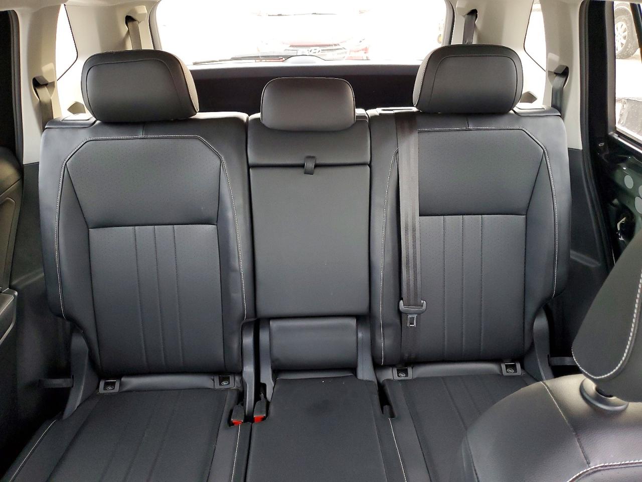 2024 VOLKSWAGEN TIGUAN SE photo 10
