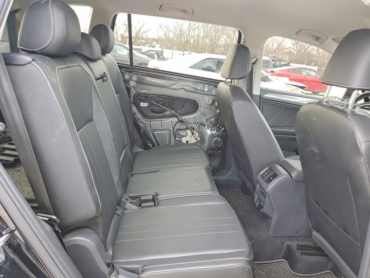 2024 VOLKSWAGEN TIGUAN SE photo 11