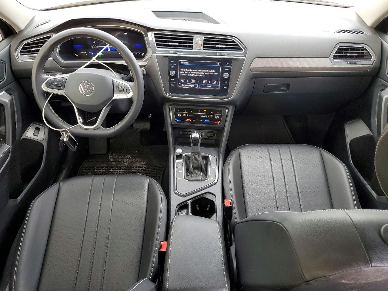 2024 VOLKSWAGEN TIGUAN SE photo 8