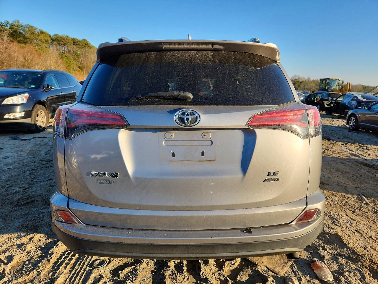 2016 TOYOTA RAV4 LE photo 6