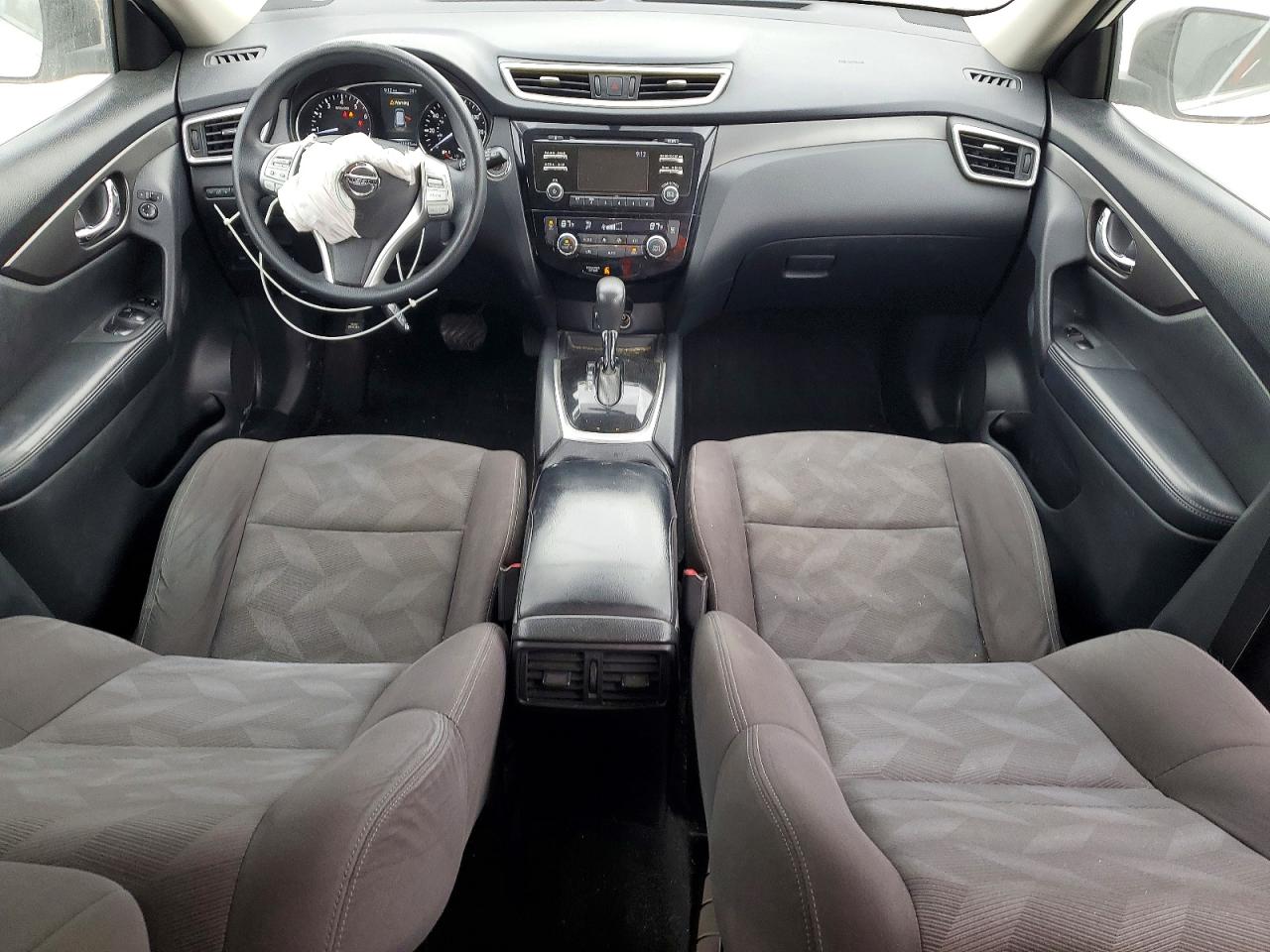2016 NISSAN ROGUE S photo 8